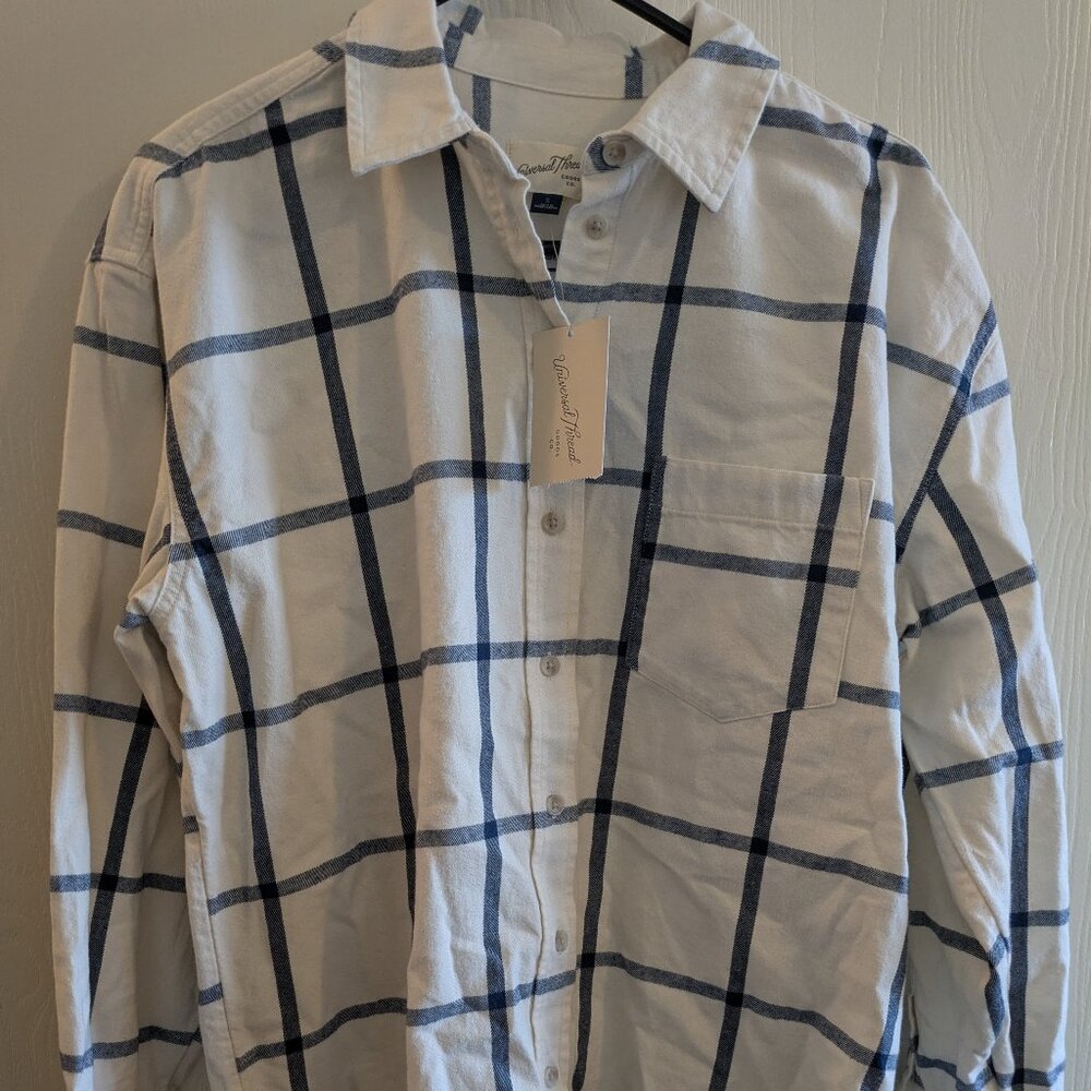 Universal Thread SOFT White Blue Oversize Flannel… - image 1